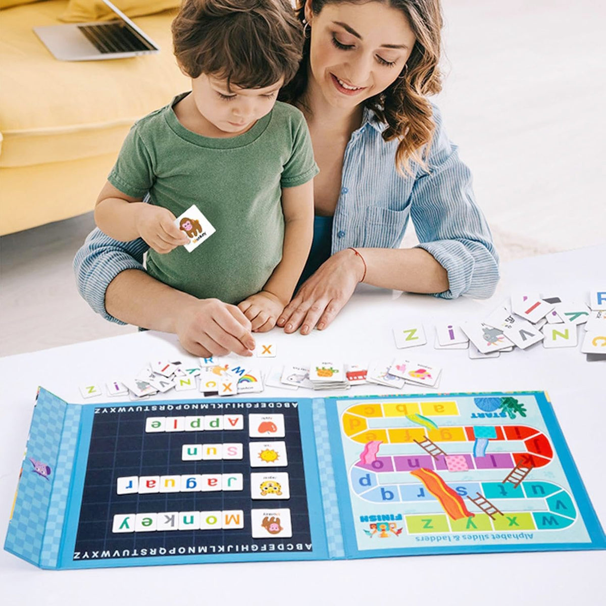 Joc Educativ Montessori, Carte Magnetica Alfabet Englez, Recunoastere Litere si Formare Cuvinte, Carton si Magnet, 3+ Ani, 27x26.2x1.5 cm, Multicolor