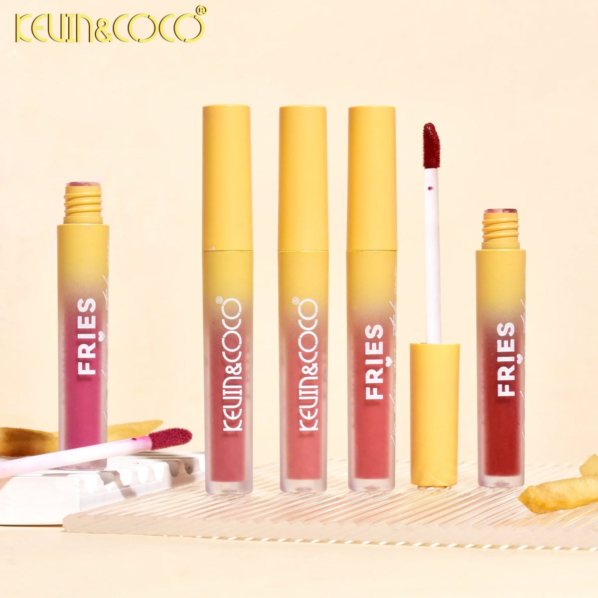 Kevin&Coco Set Luciu de Buze Fries Baby, Formula Hidratanta si Rezistenta, Textura Lichida cu Finisaj Lucios, Model B, 4 Bucati, Multicolor