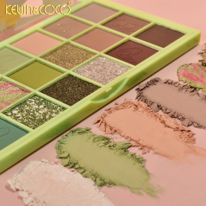 Kevin&Coco, Paleta Farduri de Pleoape Avocado Deep, 18 Nuante Mate si Sidefate, Textura Pudra Compacta, Hipoalergenic, Multicolor, 9.7 x 1.7 x 17.7 cm