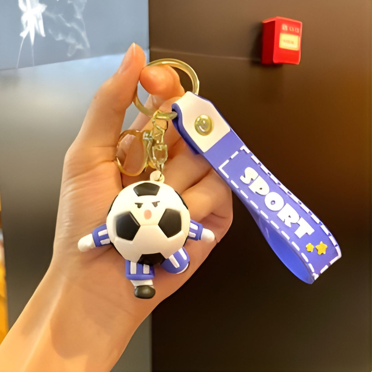 Breloc Chei Minge de Fotbal cu Casti, Accesoriu Tematic Cupa Mondiala pentru Rucsac si Geanta, Material Acril, 50 g, Albastru