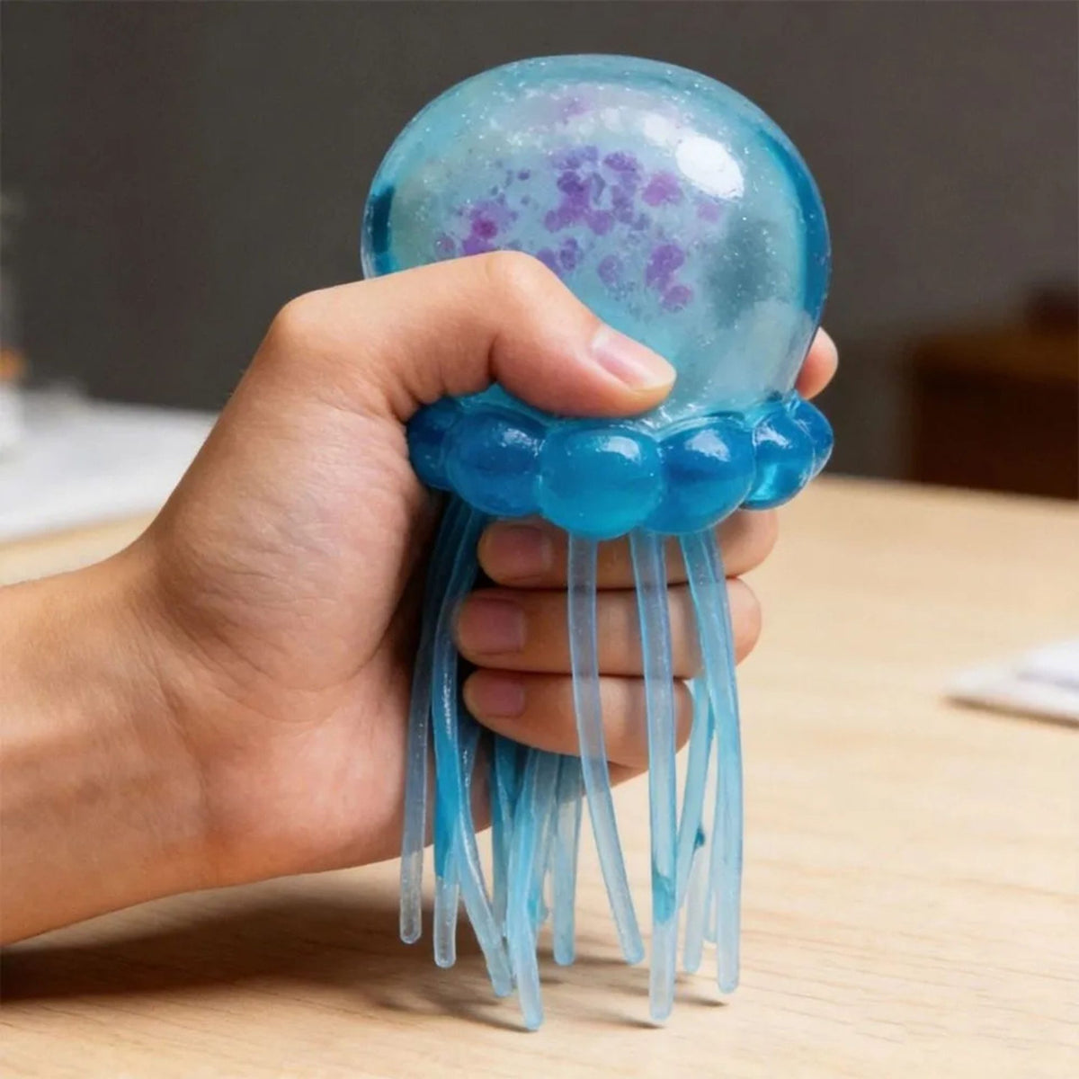 Jucarie Squishy Meduza, Antistres Senzorial cu Revenire Lenta, Silicon Translucid Jelly, 8x4.5 cm, Albastru