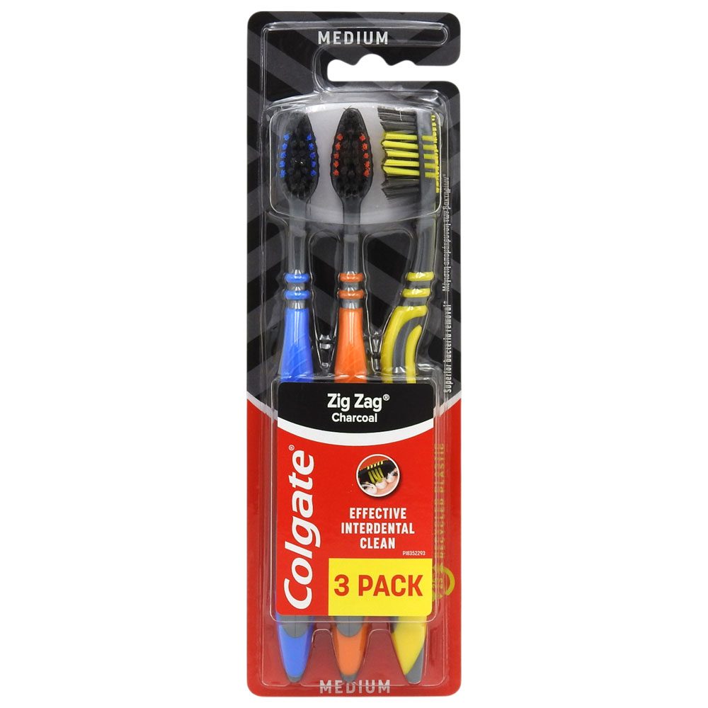 Colgate Periuta de Dinti Manuala Zig Zag Charcoal, Peri Medii cu Infuzie de Carbune, Curatare Interdentara Profunda, Negru, Set 3 Bucati