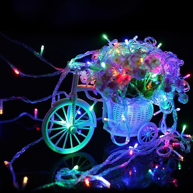 Instalatie de Craciun Tip Sir, 50 LED-uri Multicolor, Fir Transparent cu Baterii, Lungime 5 m