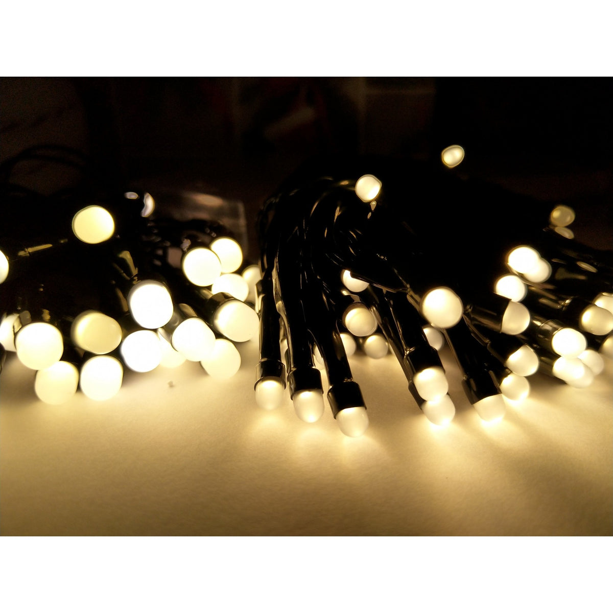 Instalatie de Craciun Tip Sir, 30 LED-uri, Lumina Alb Cald, Alimentare cu Baterii, Lungime 3 m