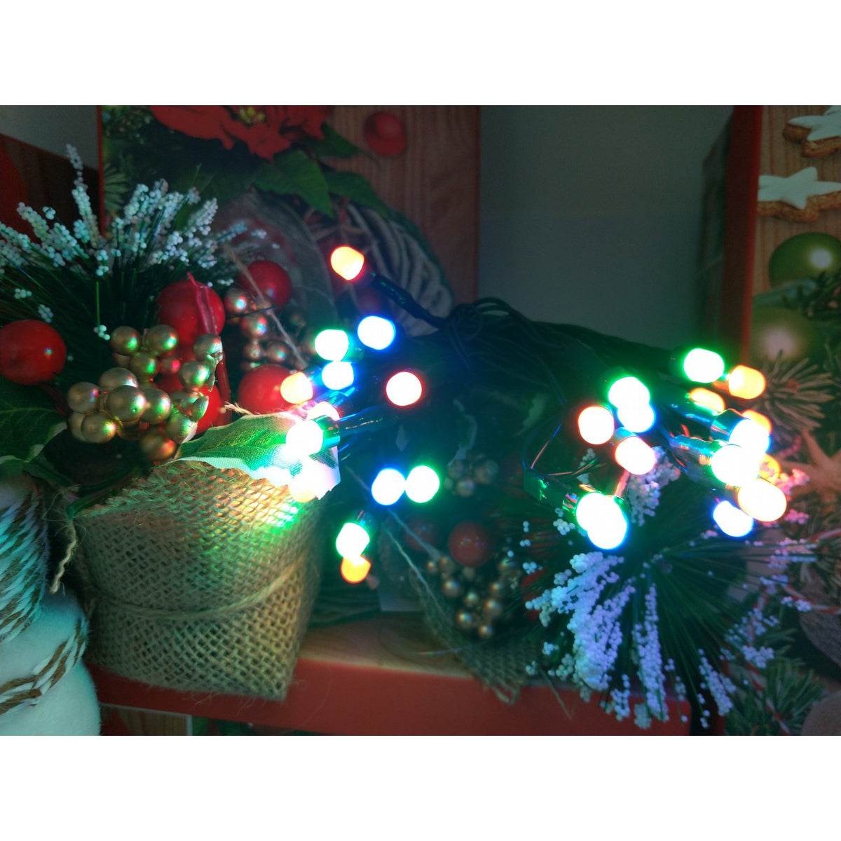 Instalatie de Craciun Tip Sir, 30 LED-uri, Lumina Multicolora, Alimentare cu Baterii, Lungime 3 m