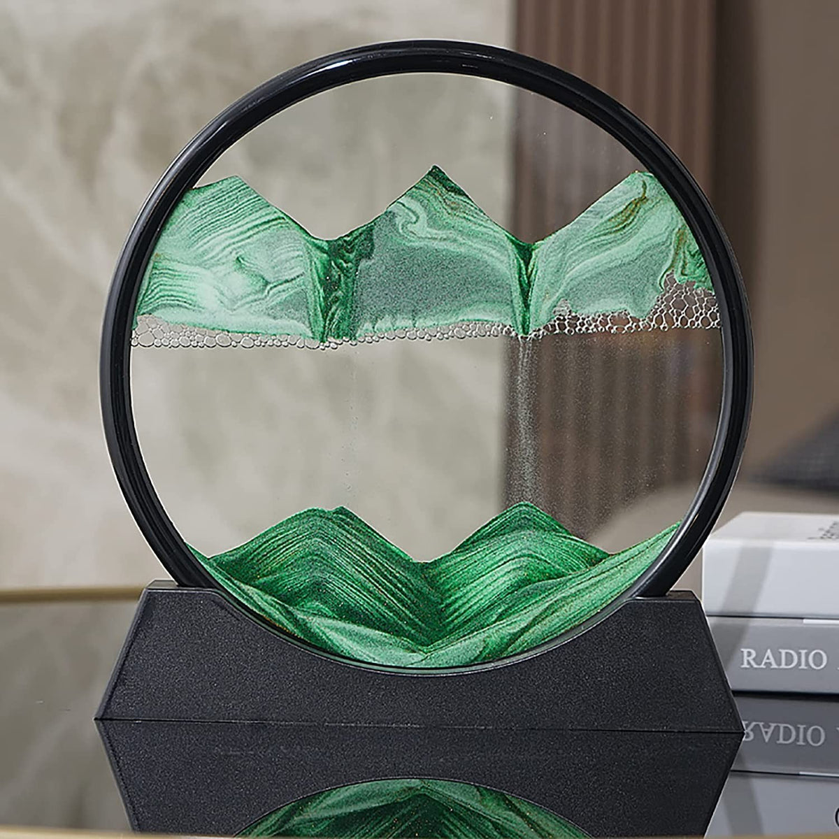 Decoratiune Clepsidra Cu Nisip Miscator, Tablou Dinamic 3D Peisaj Marin, Efect Antistres, Rama Rotunda Din Sticla Si Acril, 25x26.5 cm, Verde Smarald
