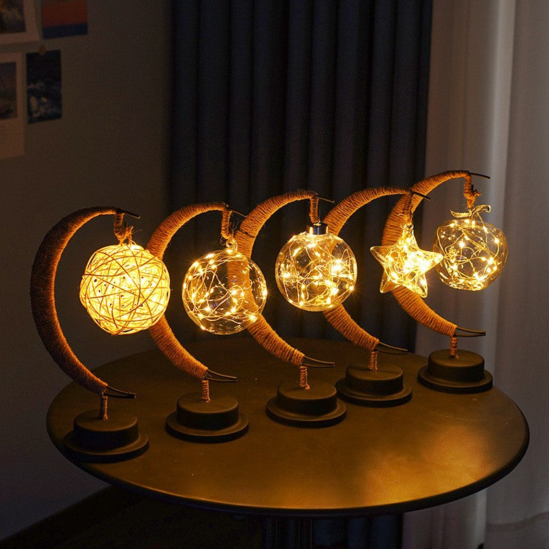 Lampa Veghe LED Semi-Luna cu Glob, Design Elegant cu Cadru Metalic, 11 LED-uri, Lumina Alb Cald, 28x15 cm