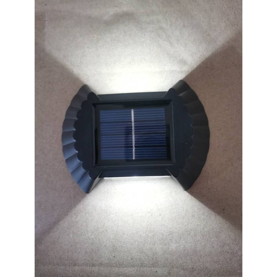 Set 4 Aplice Solare LED Bidirectionale pentru Perete, Lampi de Exterior Rezistente la Apa IP65, Forma Funda cu 8 LED-uri, Autonomie 8-12 Ore, Material ABS si PC, 10 x 7.5 cm, Alb Rece