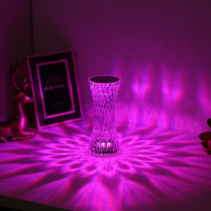 Lampa de Birou LED RGB, Veioza Decorativa cu 16 Culori si Dimmer Tactil, Control prin Telecomanda, Reincarcabila USB, Cristal Acrilic, Forma Vaza, 8x19 cm, Transparenta