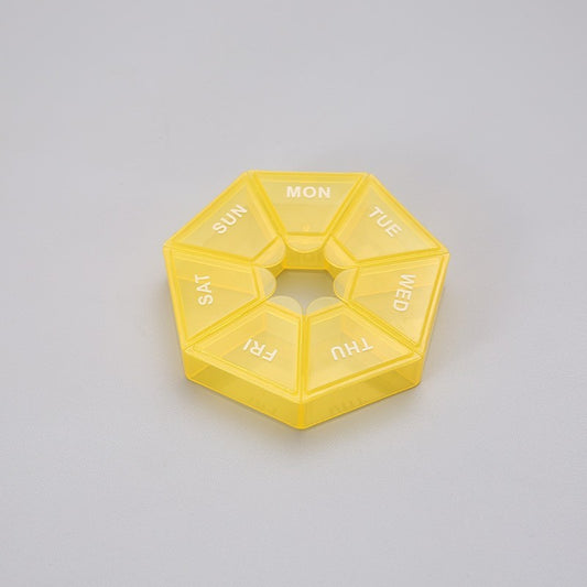 Organizator Medicamente Saptamanal, Cutie Pastile Portabila de Buzunar, 7 Compartimente cu Inchidere Etansa, Plastic, Galben, 8x8 cm