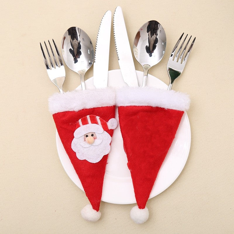 Set 3 Huse Festive pentru Tacamuri, Model Caciula Mos Craciun cu Fulg de Zapada, Material Textil si Poliester, 19 x 10 cm, Rosu