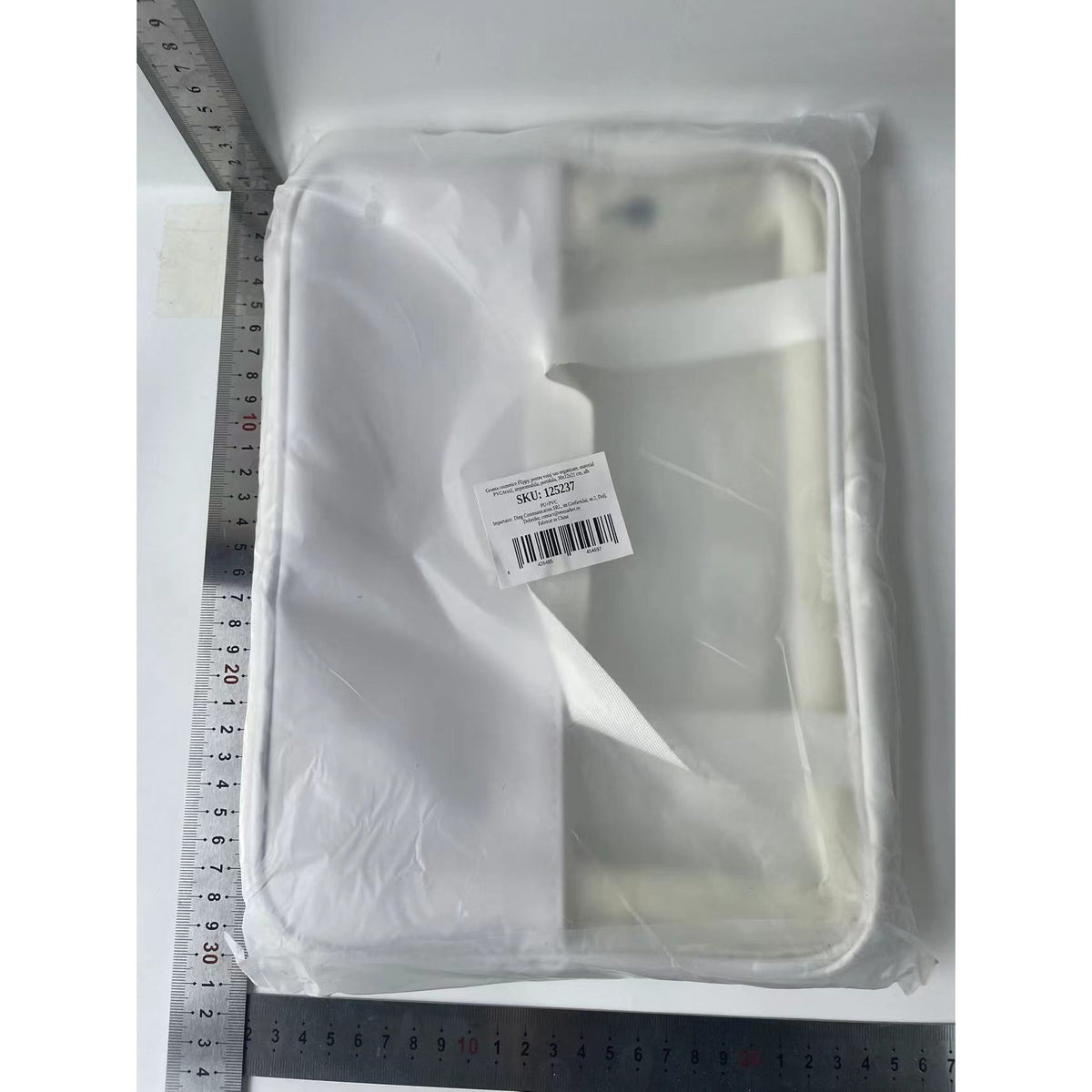 Geanta Cosmetice pentru Voiaj si Organizare, Portabila si Impermeabila, Material PVC si Textil, 30x12x21 cm, Alb