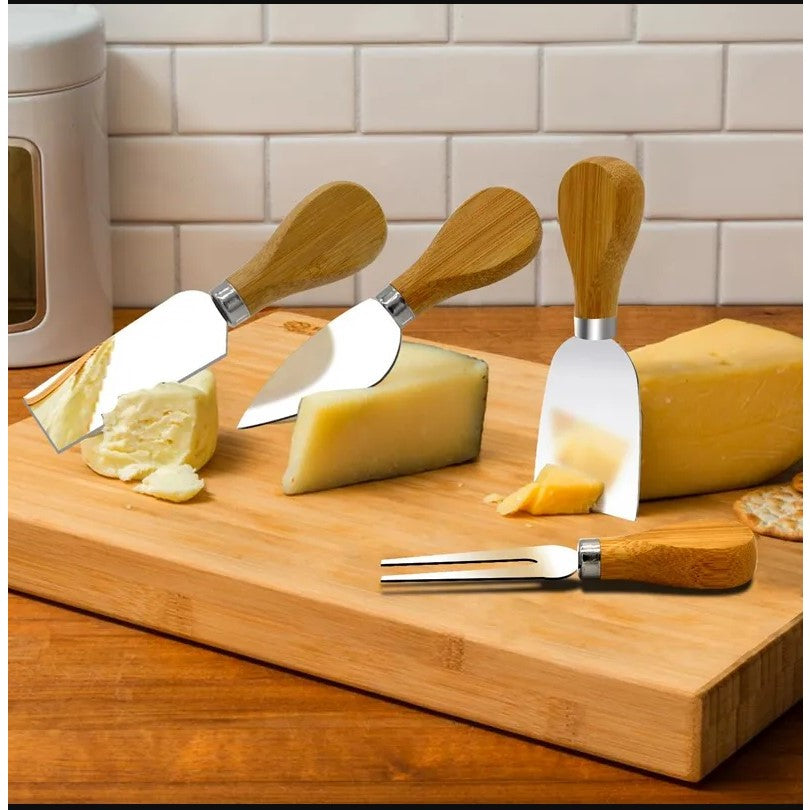 Set 4 Cutite pentru Branza si Unt, Lame din Otel Inoxidabil Rezistente la Coroziune, Maner Ergonomic din Lemn de Salcam, 15 x 6.3 cm, Argintiu