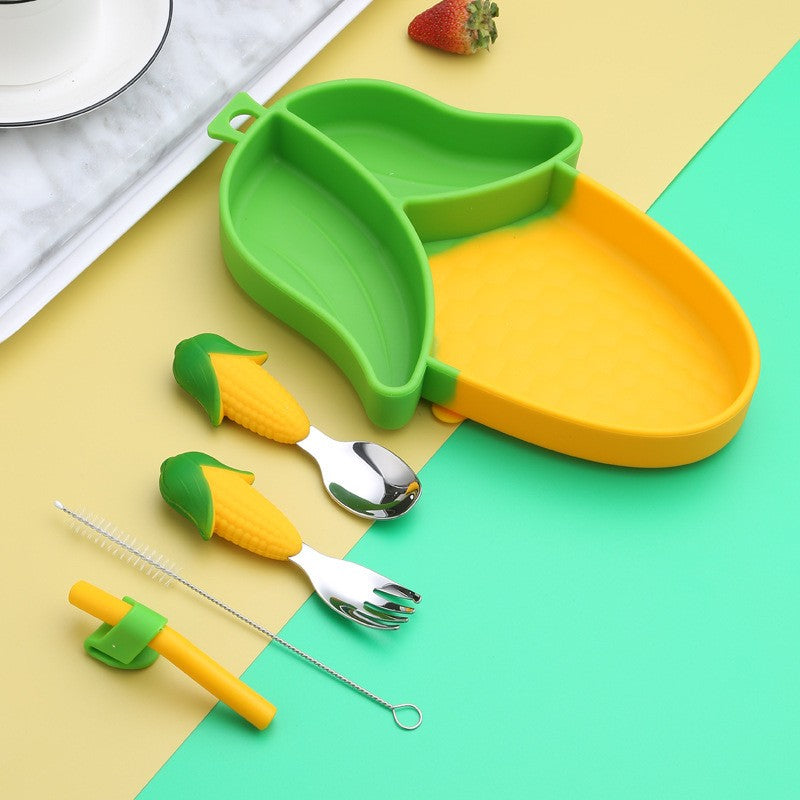 Set Diversificare Bebelusi, Farfurie Compartimentata Porumb cu Ventuza, Silicon Fara BPA, Lingurita, Furculita, Pai si Perie, 5 Piese, 23.5 x 12.5 cm, Galben