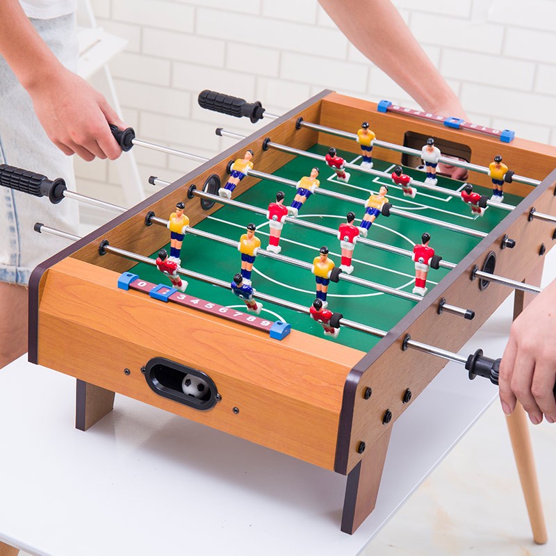 Masa de Fotbal cu Picioare, Joc Foosball pentru Copii si Adulti, 18 Jucatori, 6 Manere Antiderapante, Tabela de Scor, Lemn si Metal, 69 x 36.5 x 23 cm