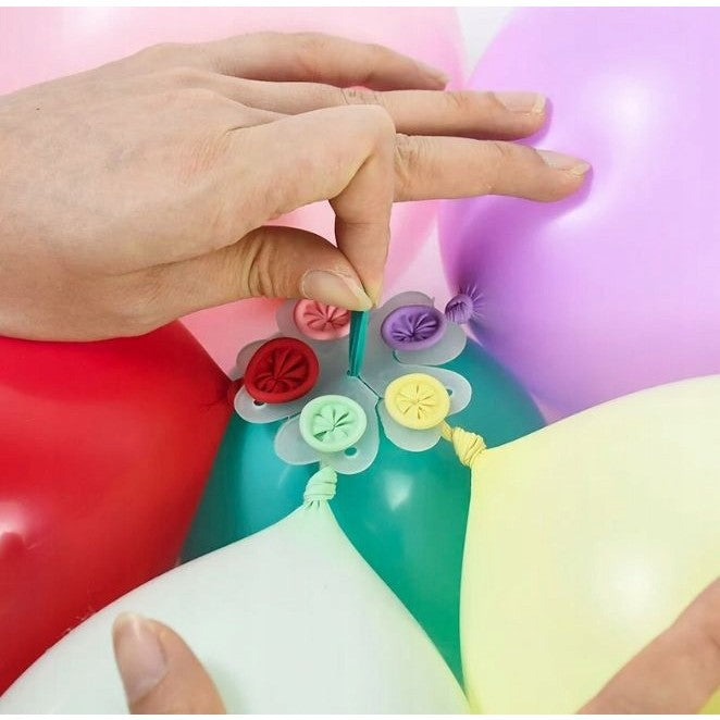 Suport Baloane Model Floare, Clema pentru Aranjamente Decorative, Plastic Rezistent, Capacitate 6 Baloane, Alb, 6x6 cm, 1 Bucata