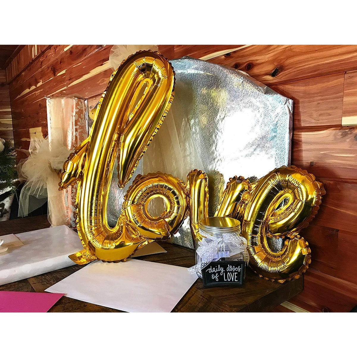 Balon din Folie Metalizata, Model Love Scris de Mana, Decor Ziua Indragostitilor, Compatibil Aer sau Heliu, Include Pai Umflare, Auriu, 102x65 cm