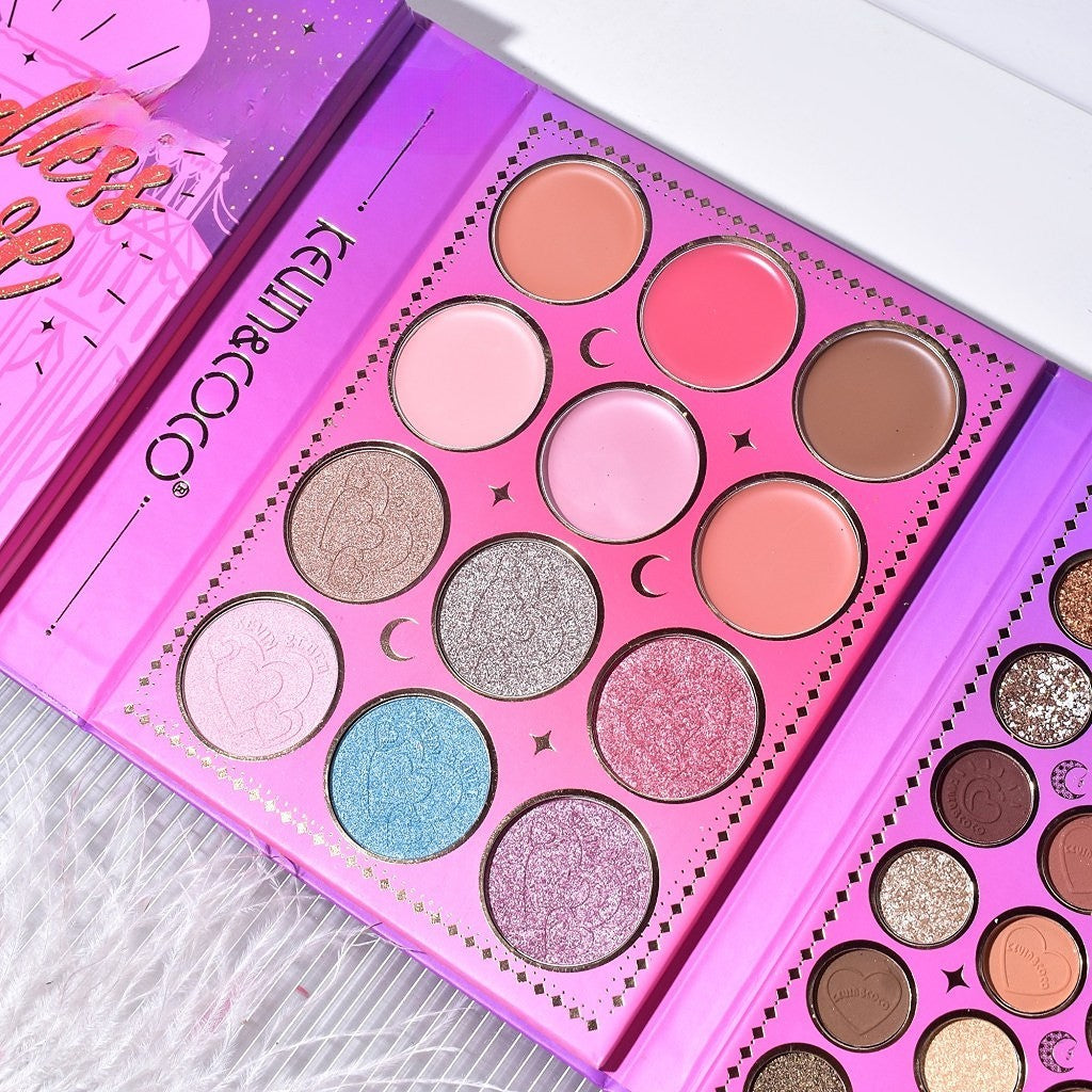 Kevin & Coco Paleta de Machiaj Girl Power, Set Complet 117 Culori cu 105 Farduri de Pleoape, 6 Iluminatoare și 6 Blush-uri Cresoase, Finisaj Mat și Sidefat, 19 x 14.8 x 3.4 cm
