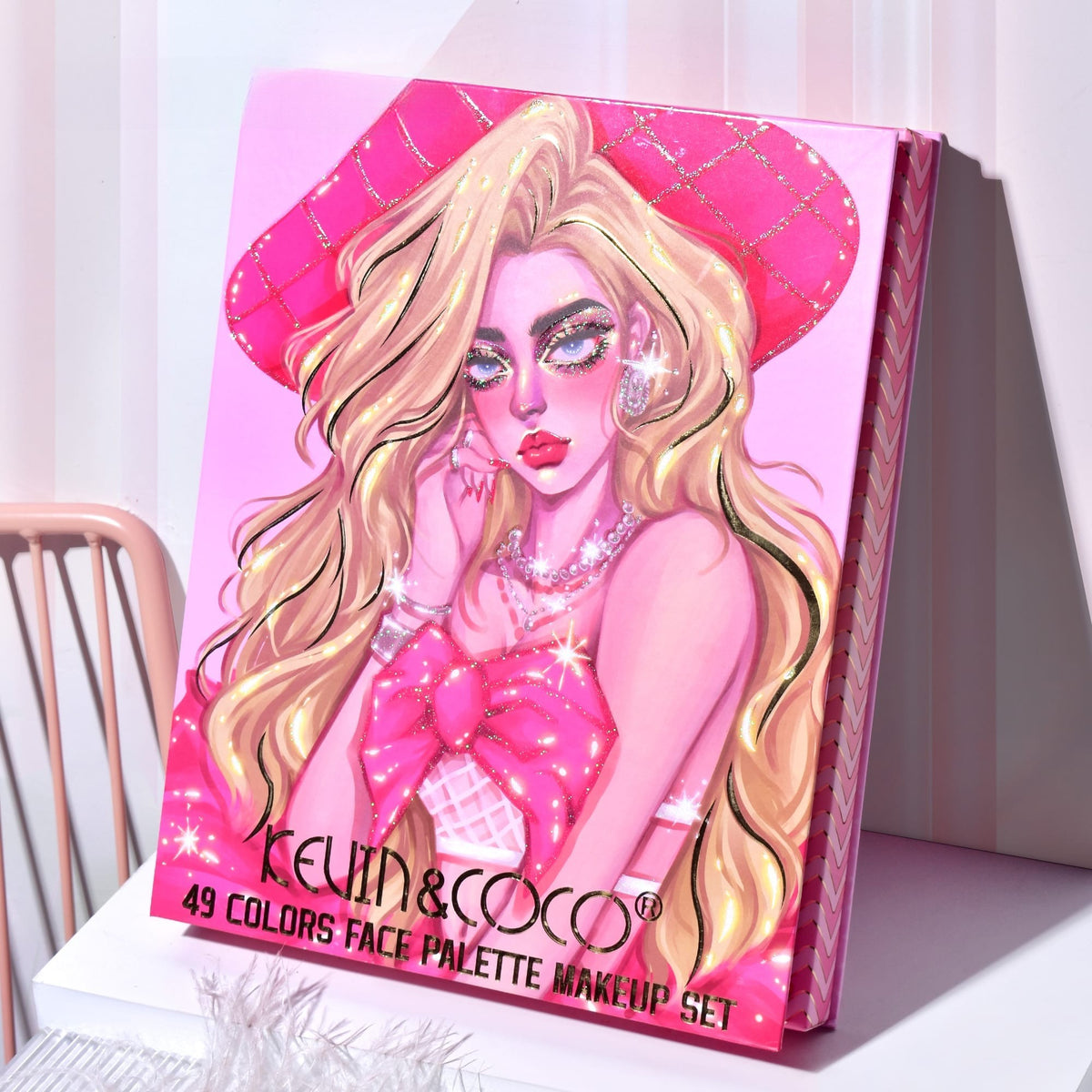 Kevin & Coco Set Machiaj Complet Butterfly Dream Girl, Paleta 49 Culori cu Farduri Ochi, Rujuri, Blush si Iluminator, Pigmentat si Rezistent, 24.7 x 19.7 x 2.7 cm