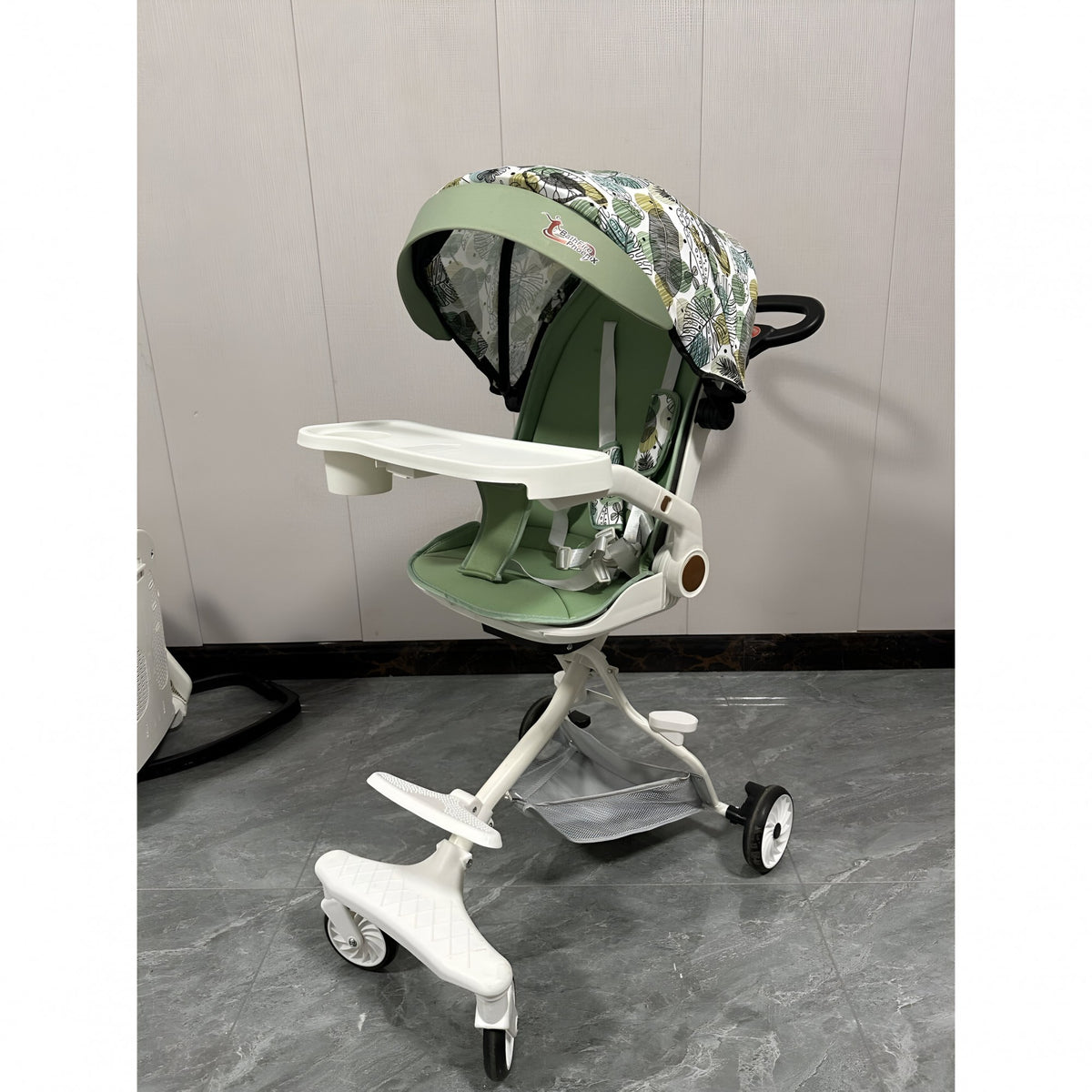 Carucior Sport 3in1 Reversibil, Pliabil cu Pozitie de Somn si Tavita Masa, Cadru Aluminiu, 6-36 Luni, Verde Model Frunze