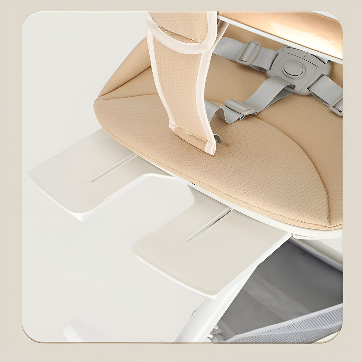 Carucior Sport 3 in 1, Scaun Reversibil si Pozitie de Somn, Pliabil, Tavita Detasabila si Suport Pahar, Cadru Aluminiu, 6-36 Luni, 33x66x85 cm, Alb Model Pisica