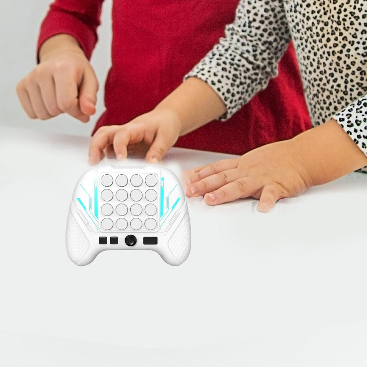 Jucarie Interactiva Pop It, Consola Joc Anti-Stres cu 5 Moduri de Joc, Sunete si Lumini LED, Material ABS si Silicon, Design Controller, Alb, +3 Ani
