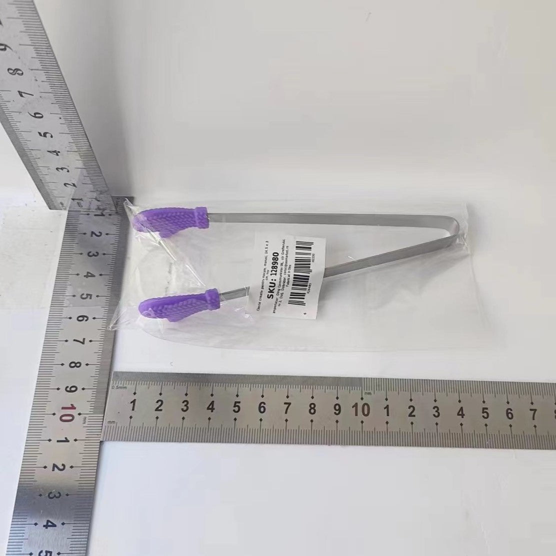 Clește pentru Servire Mâncare, Model Creativ Mănuși, Oțel Inoxidabil și Silicon, Rezistent la Căldură, 14.5x3 cm, Mov