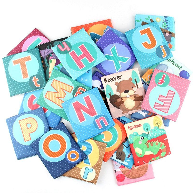 Set 26 Carduri Alfabetice din Panza, Joc Educational Senzorial cu Doua Fete, Litere si Animale, Lavabile, Bumbac Moale, Saculet Depozitare Inclus, Multicolor, 11 x 12 cm