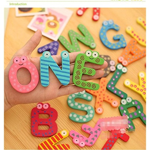 Set Magneti de Frigider pentru Copii, Alfabet A-Z cu Figurine Educative, Litere Majuscule Interactive, Lemn, Multicolor, 26 Piese