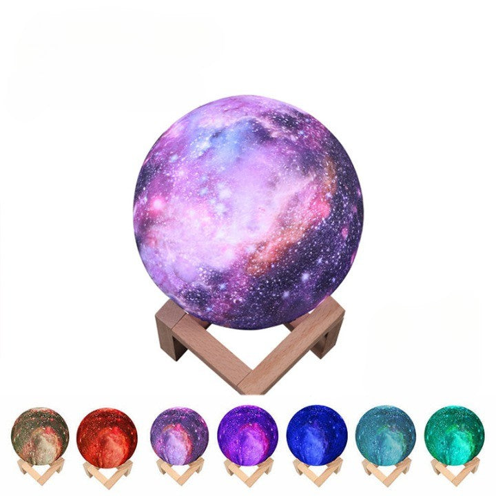 Lampa De Veghe Moon Light 3D In Forma De Luna Cu Stele, Iluminare 7 Culori, Stand Din Lemn, Alimentare Baterii, 15 cm