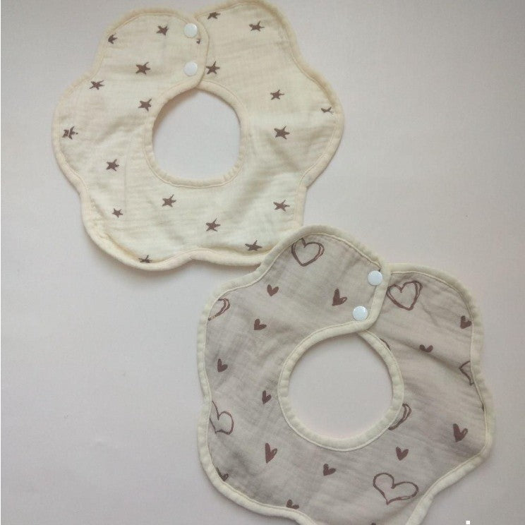 Baveta Tip Floare pentru Copii 0-12 Luni, Rezistenta la Apa, 8 Straturi Absorbante, Bumbac 100%, Inchidere cu Capse, 26 x 29 cm, Crem