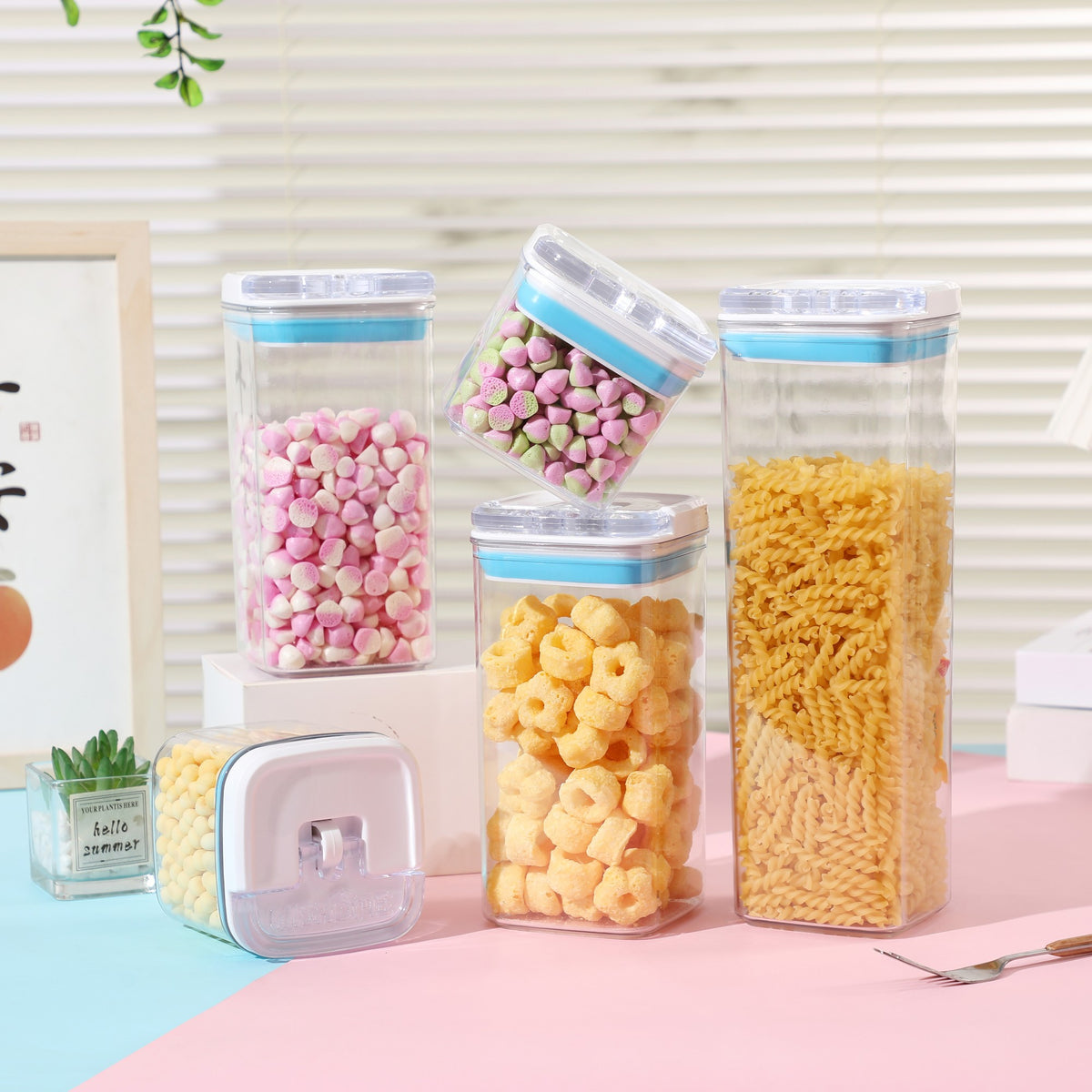 Set 5 Cutii Depozitare Alimente si Cereale, Recipiente Hermetice pentru Organizare Bucatarie, Plastic Transparent cu Capac Albastru si Alb, 5 Piese: 1x0.5L, 2x0.8L, 1x1.2L, 1x1.9L