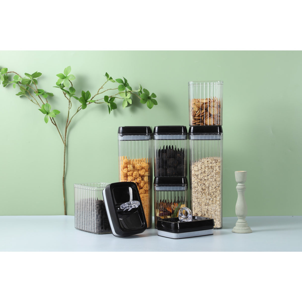 Set 4 Recipiente Depozitare Alimente, Inchidere Ermetica cu Silicon si Maner, Plastic PP si PET, 4 x 3.3 l, Transparent