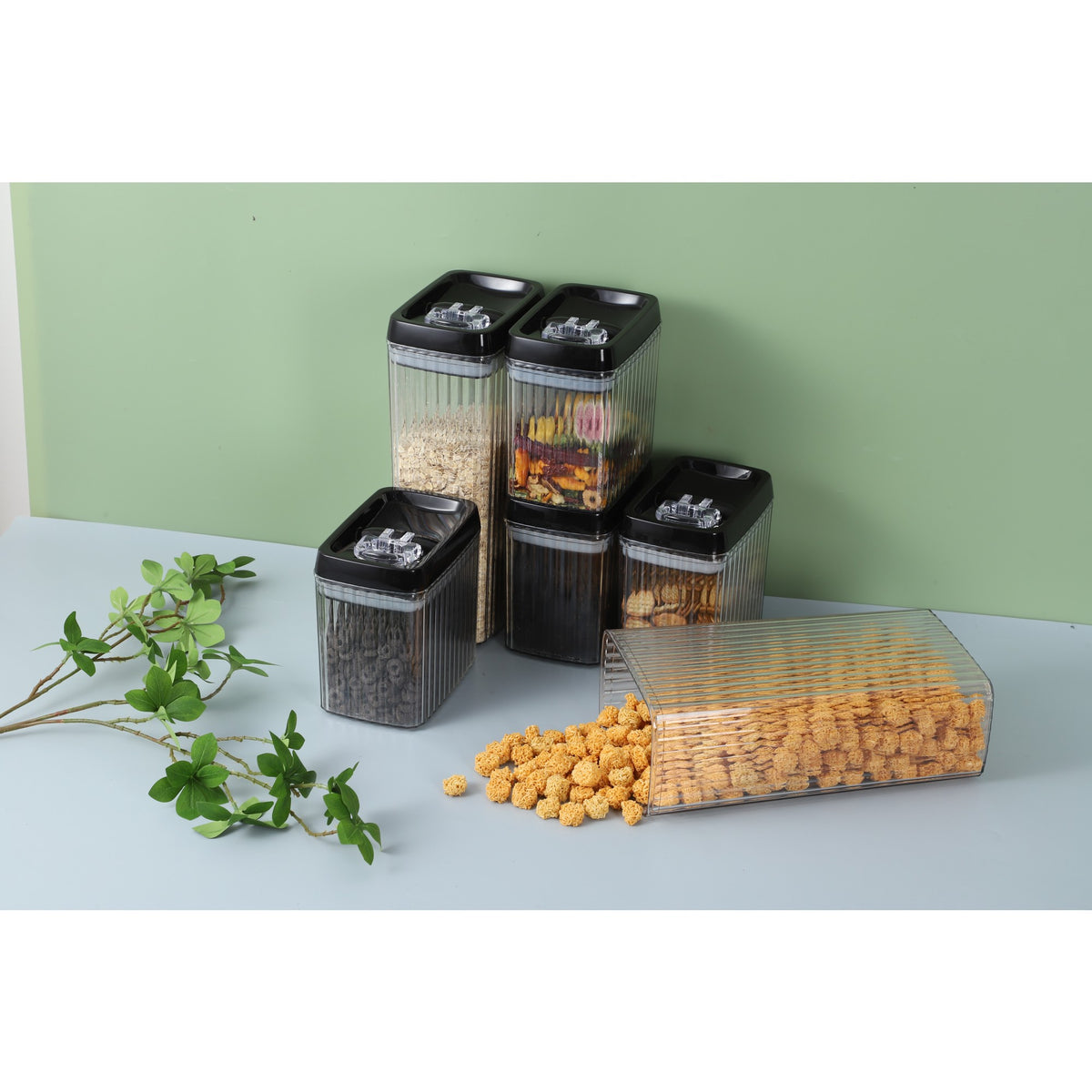 Set 4 Recipiente Organizare Alimente, Inchidere Ermetica cu Silicon si Textura Ondulata, Plastic PP si PET, 2 x 1.5l si 2 x 3.3l, Transparent