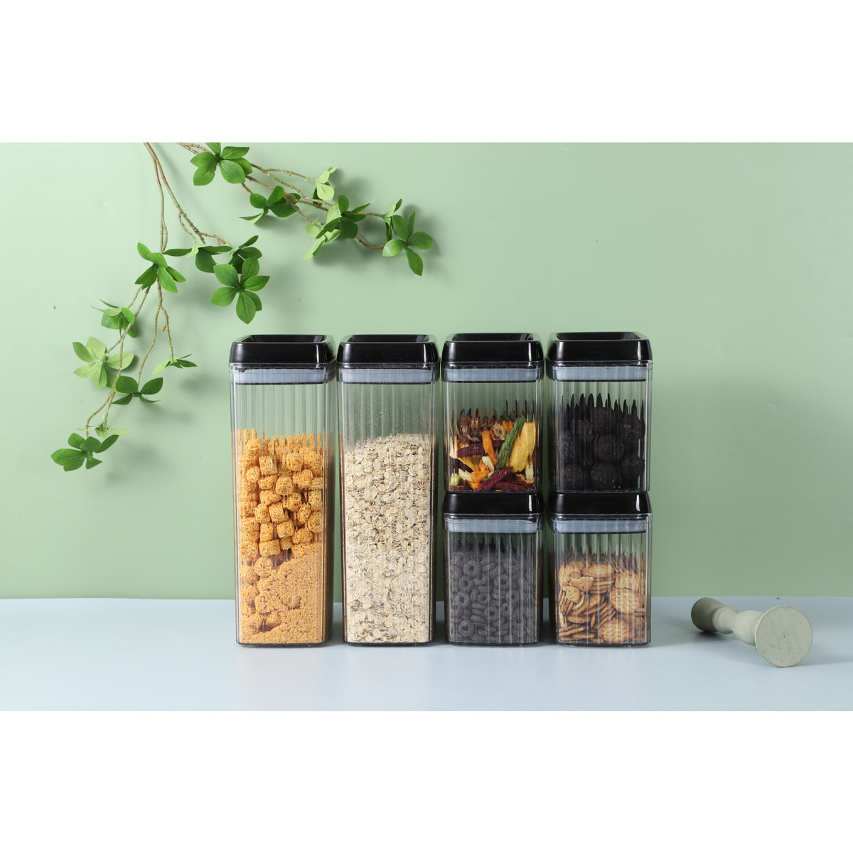 Set 4 Recipiente Organizare Alimente, Inchidere Ermetica cu Silicon si Textura Ondulata, Plastic PP si PET, 2 x 1.5l si 2 x 3.3l, Transparent