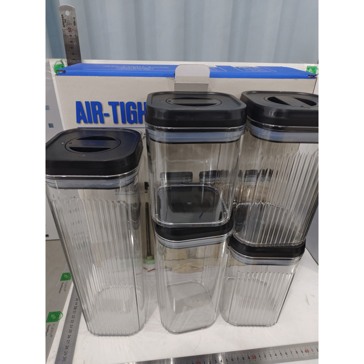 Set 5 Recipiente Depozitare Alimente si Cereale, Containere Organizare Bucatarie cu Capac Etans, Plastic Transparent, Capace Negre, 1.3L - 3.7L