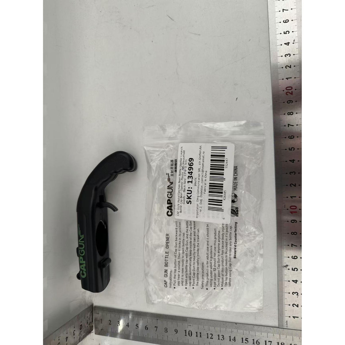 Deschizator de Sticle Tip Pistol, Dispozitiv pentru Lansat Capace Metalice, Plastic ABS Rezistent, 13 x 6 x 3.7 cm, Negru