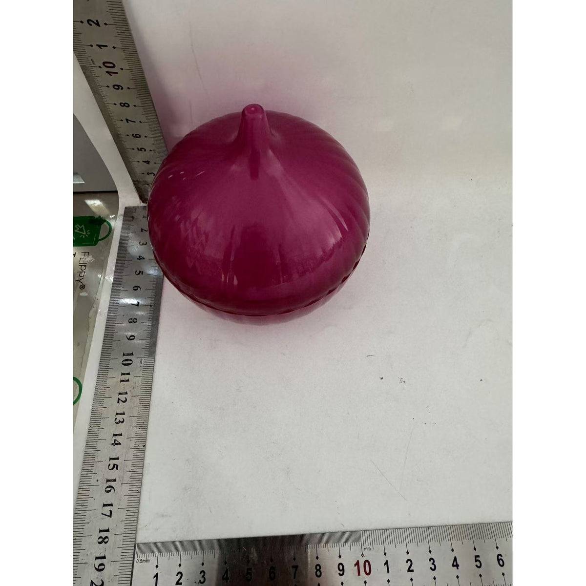 Cutie Alimentara Pentru Depozitare Ceapa Si Usturoi, Inchidere Prin Rasucire, Plastic Durabil, 500 ml, 11 x 11 x 12 cm, Rosu
