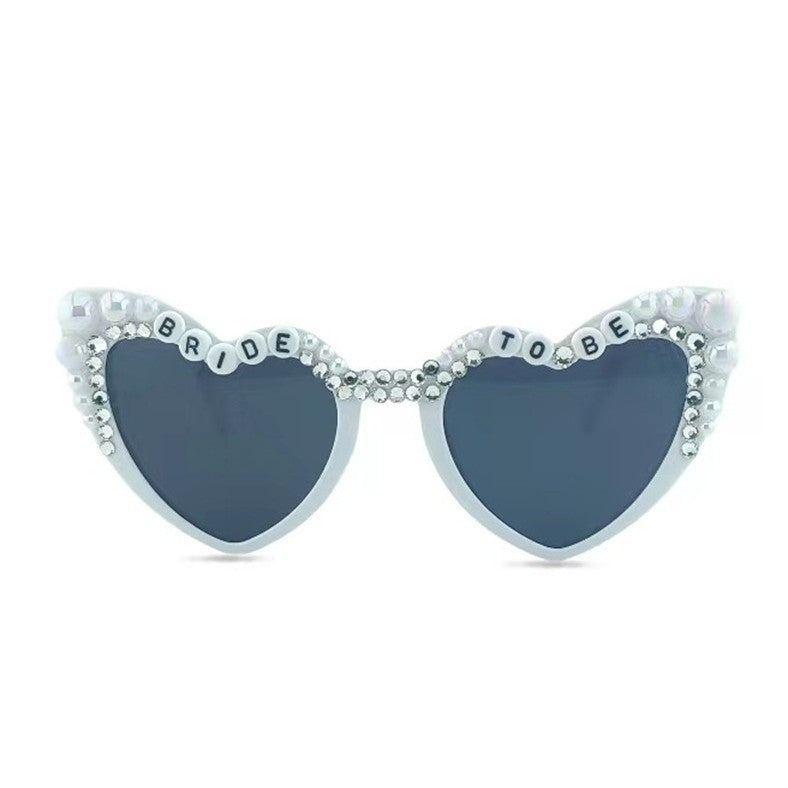 Ochelari Decorativi Bride To Be, Accesorii Nunta si Petrecerea Burlacitelor cu Perle, Policarbonat, 15.3 x 5.7 x 14.5 cm, Alb
