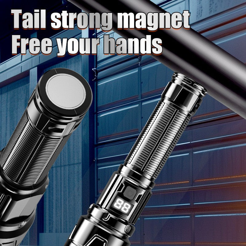 Lanternă LED P50 Profesională cu Zoom Telescopic, Afișaj Digital al Bateriei, Bază Magnetică, Reîncărcabilă USB, Model 117, Negru