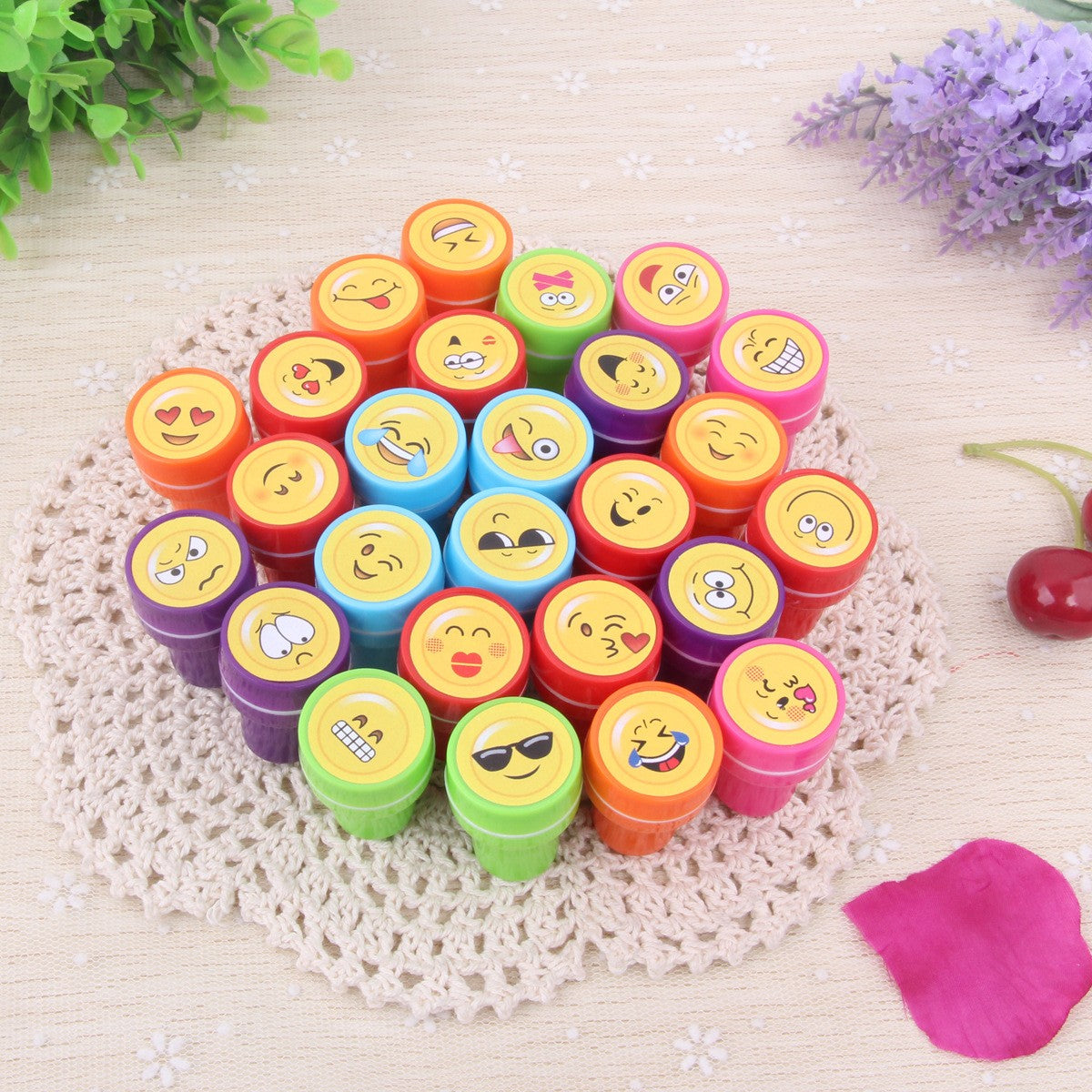 Set 26 Stampile pentru Copii, Model Emoji Fete Zambitoare, Cerneala Inclusa, Material Plastic si EVA, 4-6 Ani, Multicolor, 20 x 10 x 2 cm