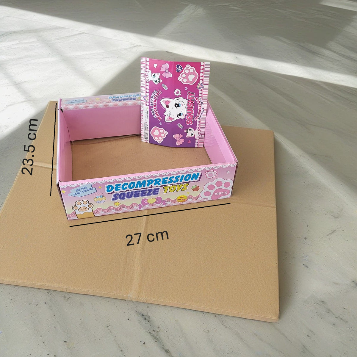 Cutie Ambalare pentru Jucarii Antistres Squishy, Pinch Family, Ambalaj Carton Rezistent, 14 x 14 x 14 cm, Capacitate 12 Bucati, Multicolor