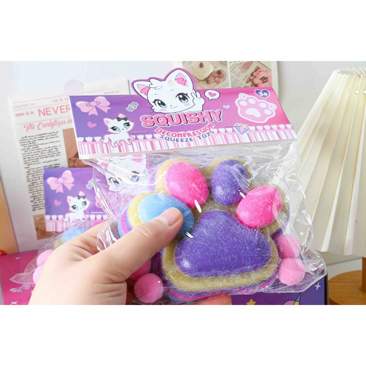 Jucarie Antistres Squishy, Labuta de Pisica Pufoasa cu Revenire Lenta, Squeeze Toy Senzoriala, Silicon Moale, 12.5x10.5 cm, 220g, Mov-Multicolor