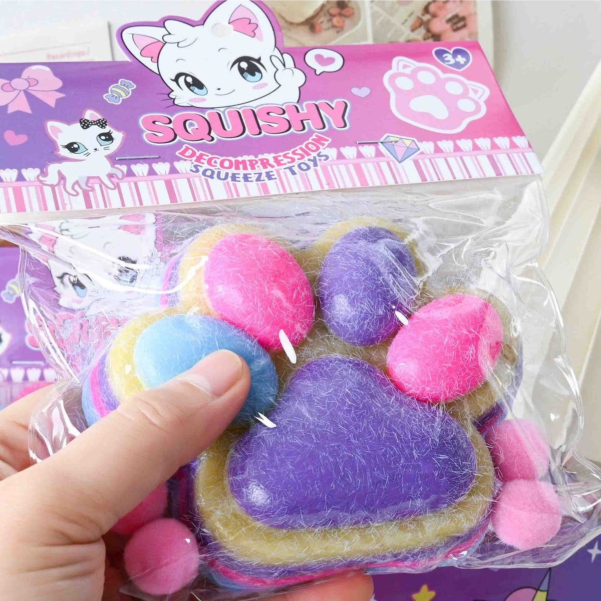Jucarie Antistres Squishy, Labuta de Pisica Pufoasa cu Revenire Lenta, Squeeze Toy Senzoriala, Silicon Moale, 12.5x10.5 cm, 220g, Mov-Multicolor