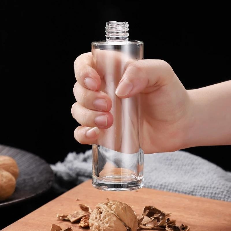Pulverizator Ulei si Otet, Dozator Reincarcabil pentru Gatit, Sticla si Otel Inoxidabil, 100 ml, Auriu, 18.3 x 4.3 cm