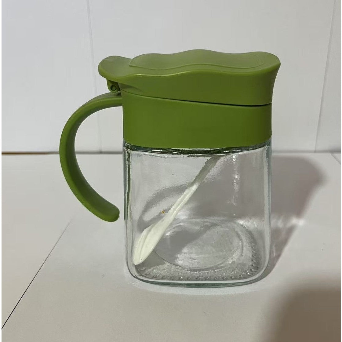 Recipient Condimente cu Linguriță și Mâner, Capac Ondulat Anti-Umezeală, Sticlă, 180 ml, 11.3 x 8.2 cm, Verde