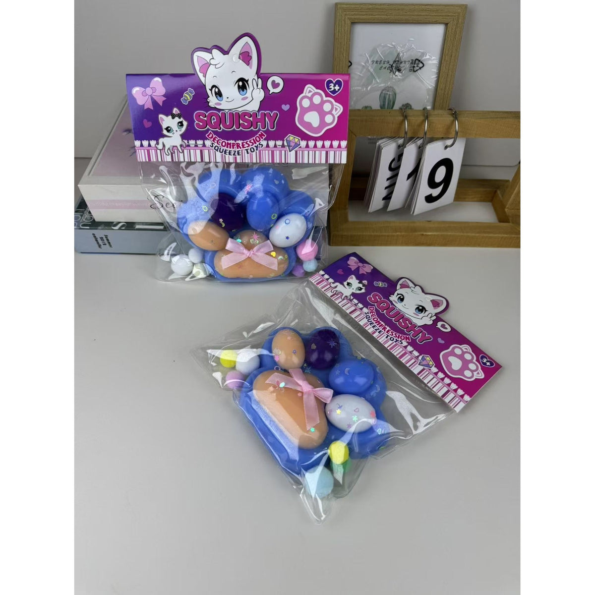 Jucarie Antistres Squishy, Model Labuta de Pisica Cat Paw cu Revenire Lenta, Material TPR Moale, 12.5x10.5 cm, 220g, Multicolor