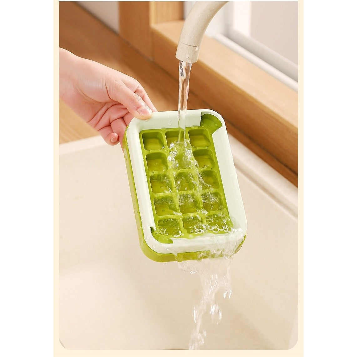 Cutie Cuburi De Gheata Cu Sistem De Presare Si Eliberare Rapida, Forma Pentru 15 Cuburi Cu Capac De Umplere, PET/TPU/PP, 1 L, 16.5 x 11.2 x 4.5 cm, Verde