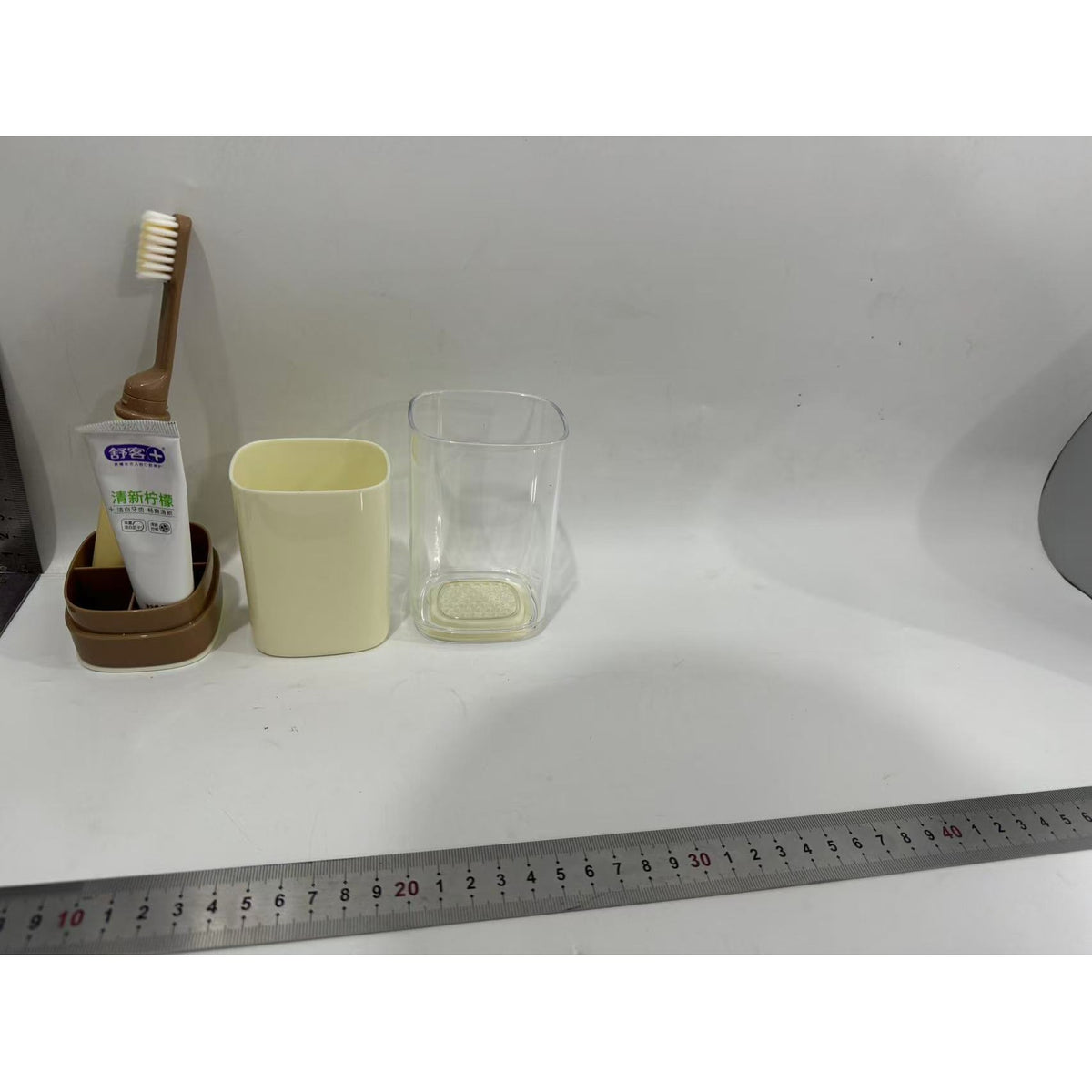 Cana Multifunctionala pentru Voiaj, Suport Depozitare Articole Igiena si Bauturi, Etansa cu Pereti Dubli, Plastic, 300 ml, 13 x 6.8 cm, Maro Deschis