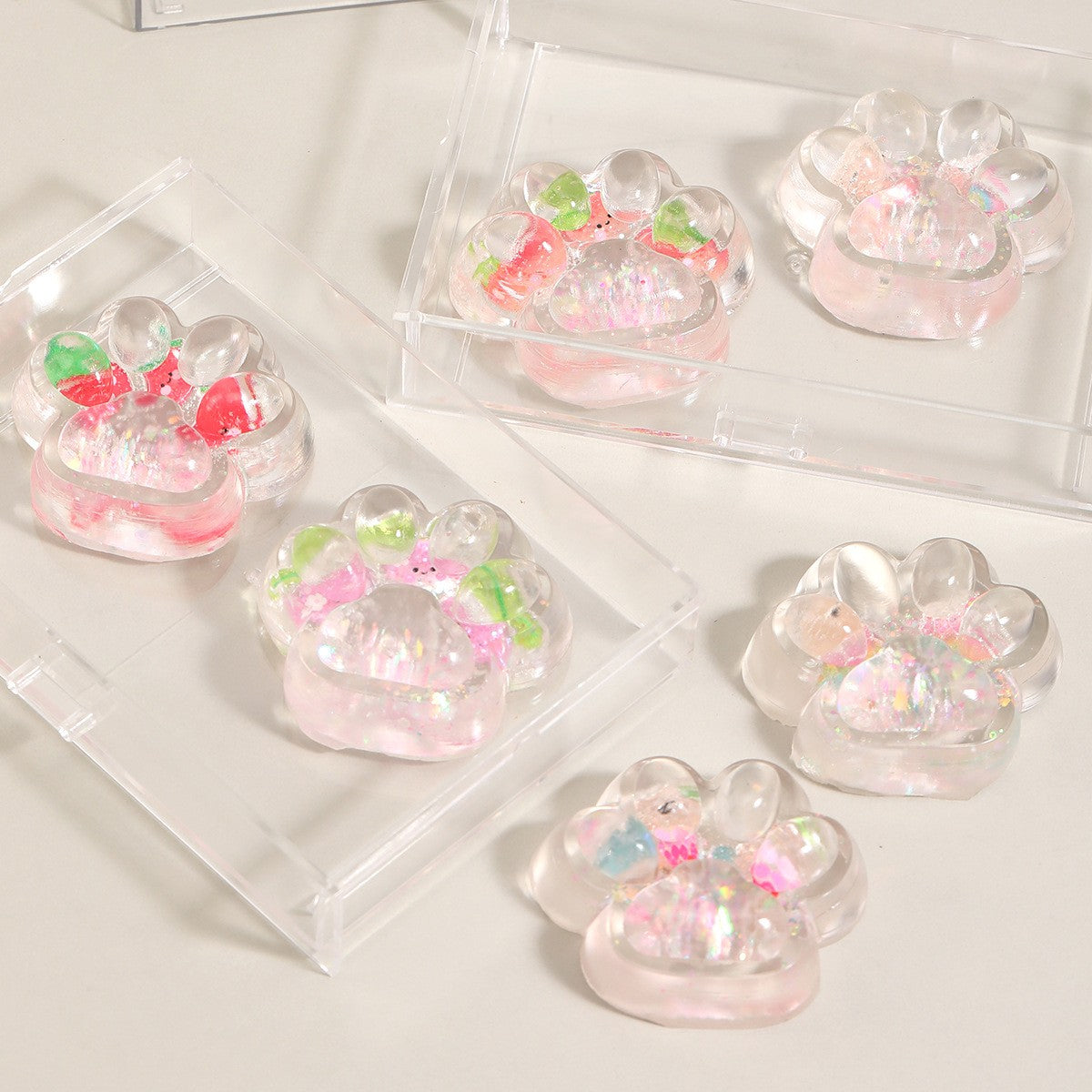 Jucarie Antistres Squishy, Labuta de Pisica Pufoasa cu Revenire Lenta, Material TPR Flexibil, Stimulare Senzoriala, 7 x 6.5 cm, Multicolor